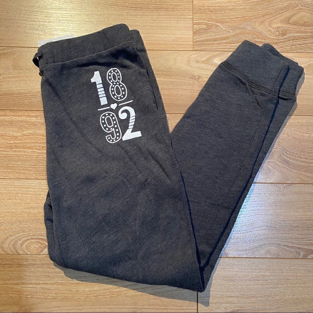 NWT Abercombie kids gray sweatpants small